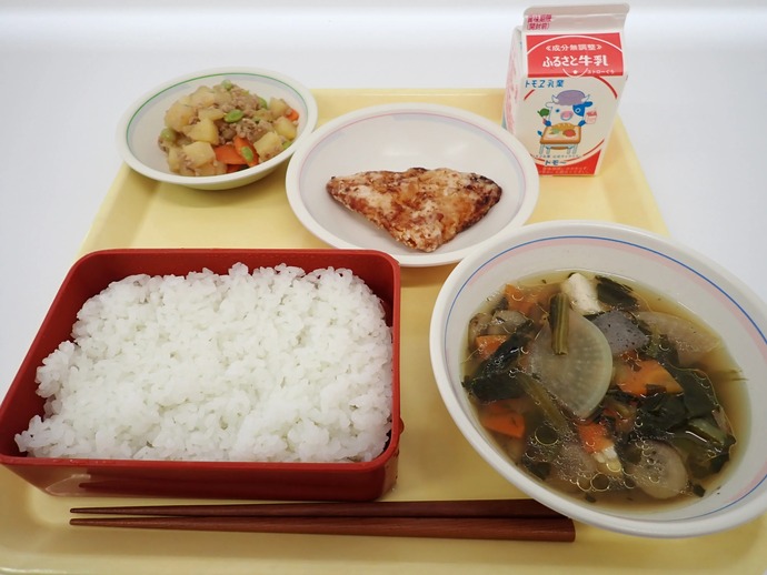 写真:5月7日(火曜)給食