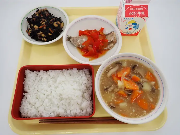 写真:5月13日(月曜)給食