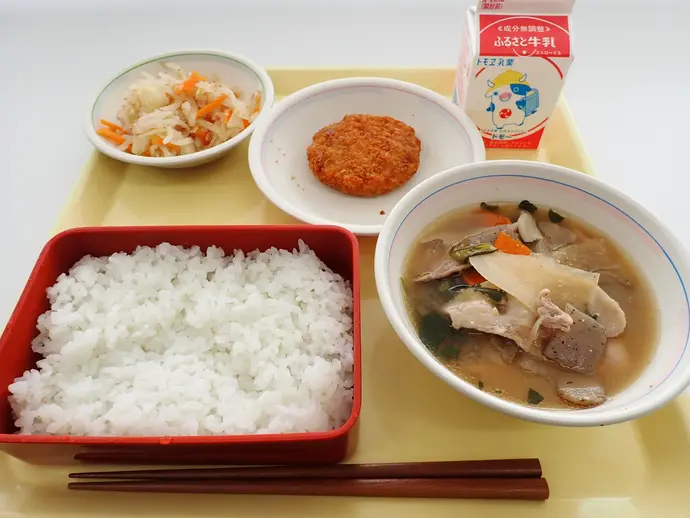 写真:5月9日(木曜)給食