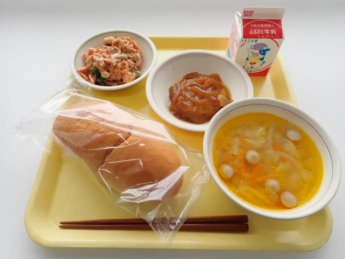 写真:10月1日(火曜)給食