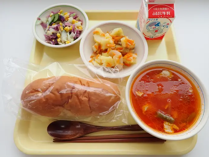 写真:10月29日(火曜)給食