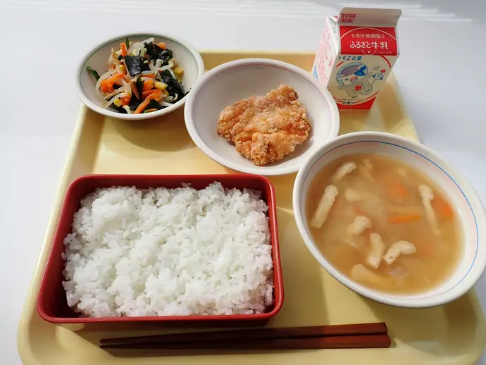 写真:10月22日(火曜)給食