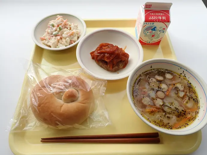 写真:11月12日(火曜)給食