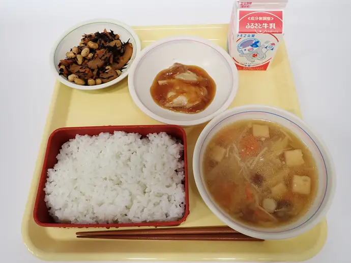 写真:11月15日(金曜)給食