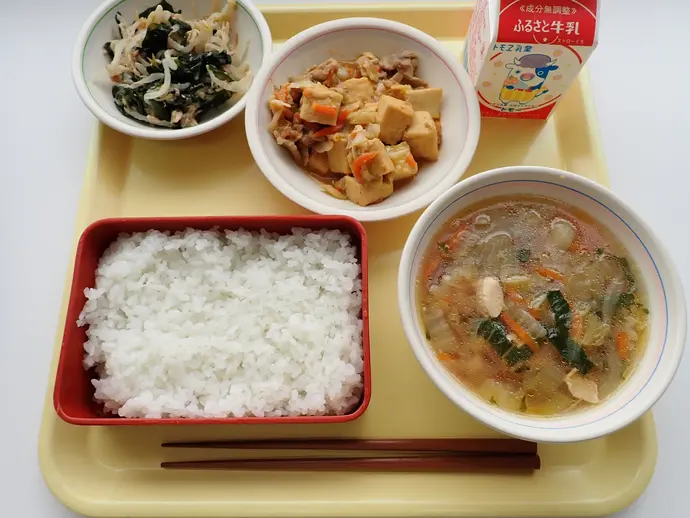 写真:11月5日(火曜)給食