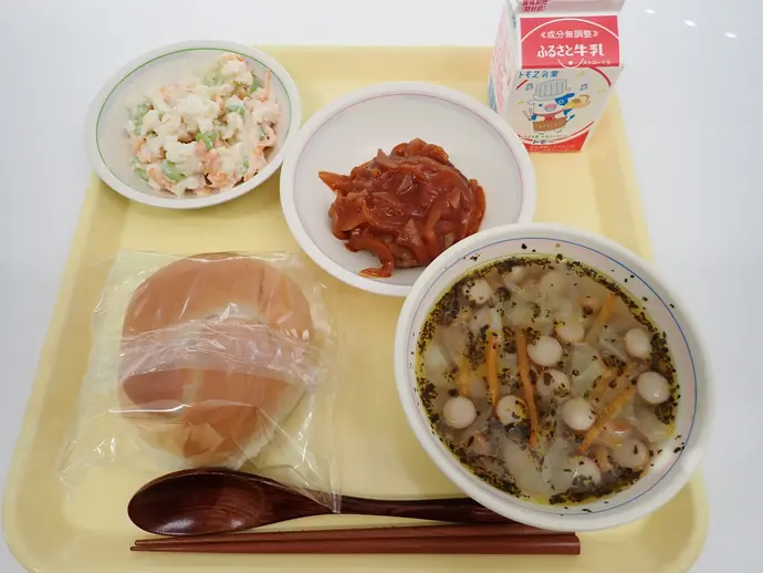 写真:11月13日(水曜)給食