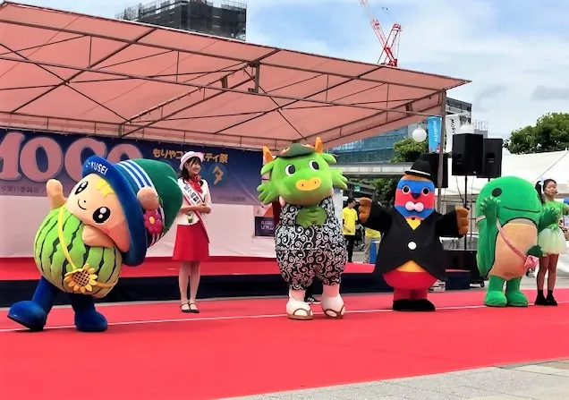 MOCOフェスタでのご当地キャラクターショーの様子