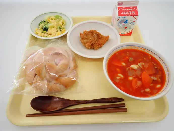 写真:3月6日(木曜)給食