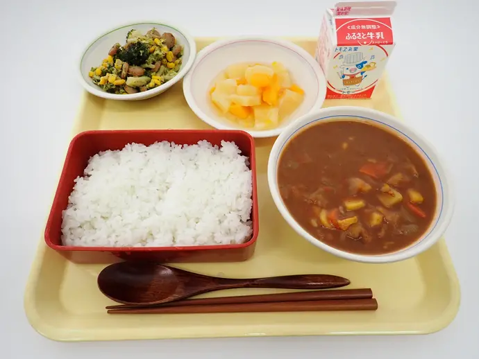 写真:3月6日(木曜)給食