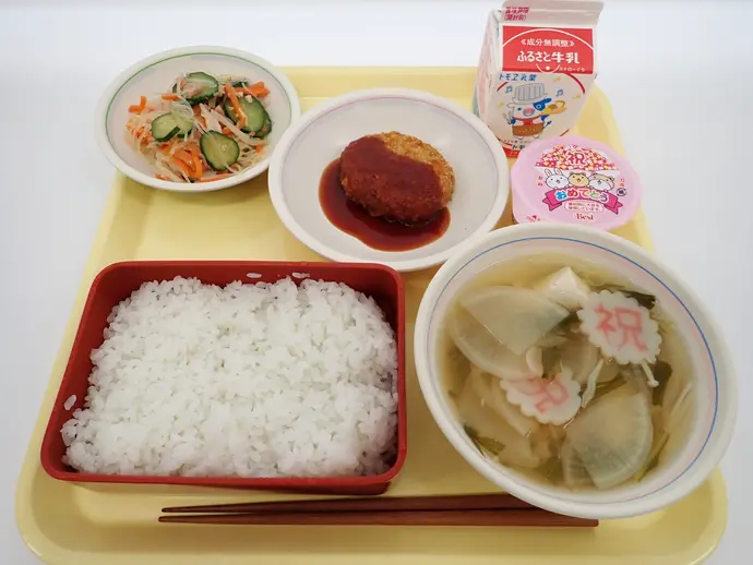写真:4月22日(火曜)給食