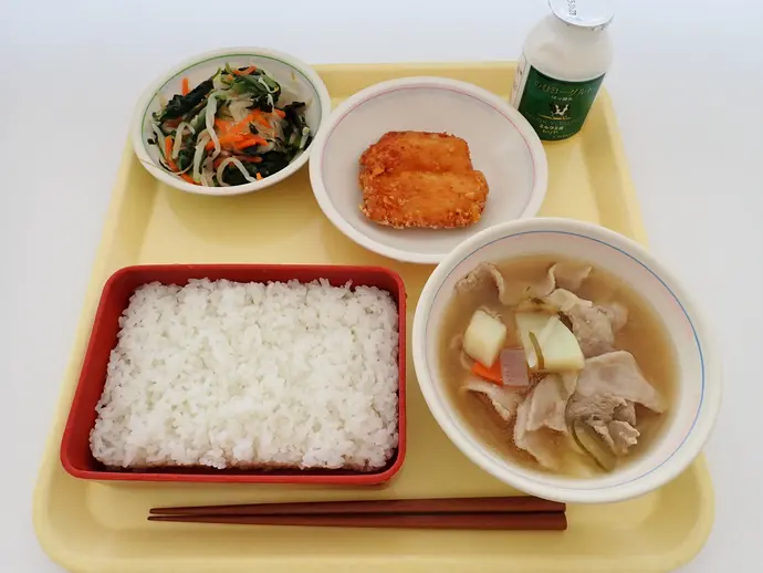 写真:4月17日(木曜)給食