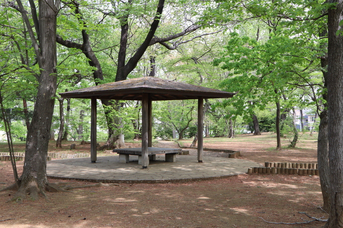 土塔森林公園のあずまや