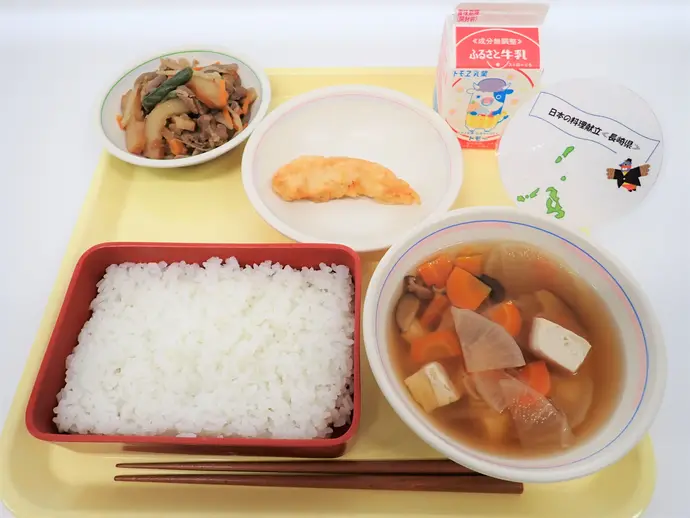 写真：10月16日（木曜）給食