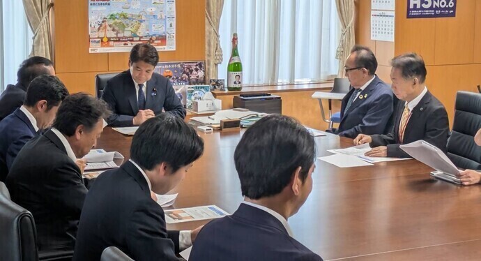 文部科学大臣要請写真