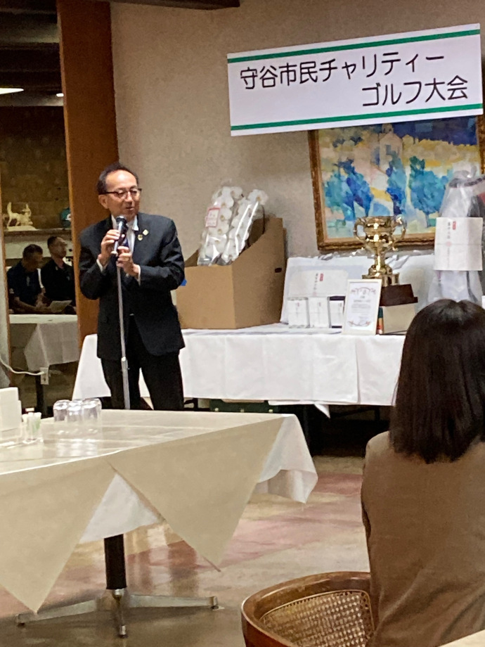 挨拶をする市長