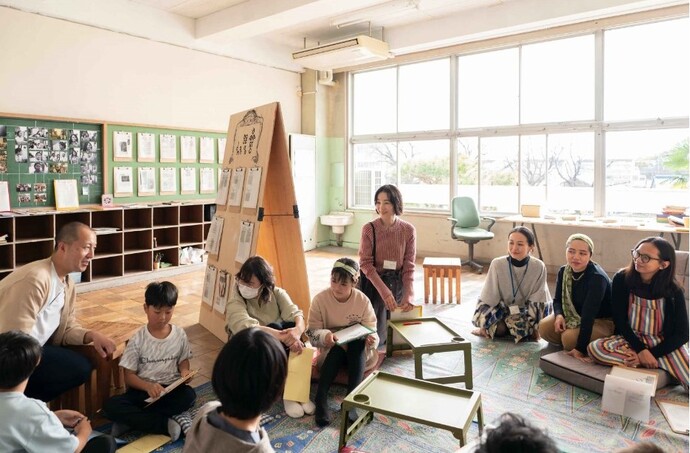 アーカスプロジェクト2025 オープンスタジオ「キッズツアー」