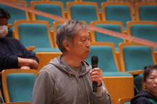 質問される参加者の様子