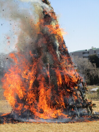 お焚き上げの様子