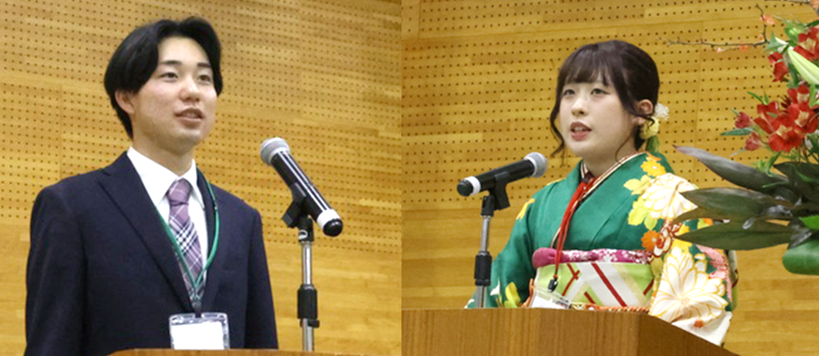 令和8年度の二十歳の記念式典で壇上でスピーチする男性と女性
