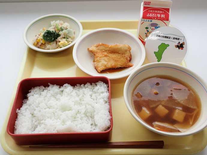 写真：9月28日（月曜）給食
