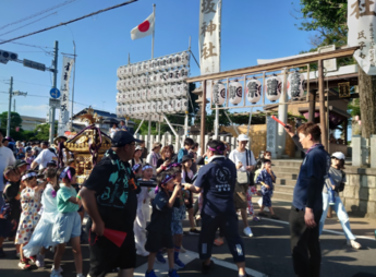 子ども神輿（1）